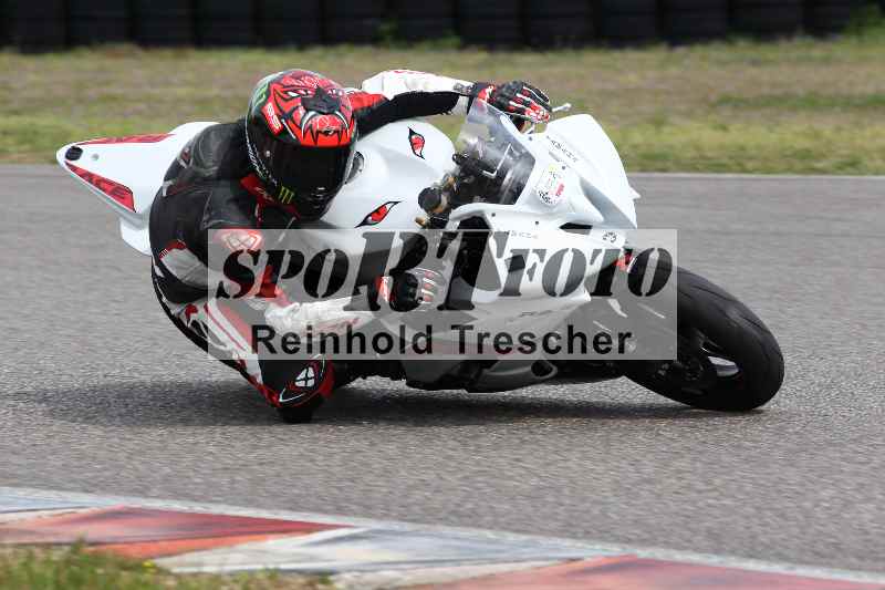 /Archiv-2023/06 10.04.2023 Moto Club Anneau du Rhin/Rouge Expert/sans numéro-àpres midi